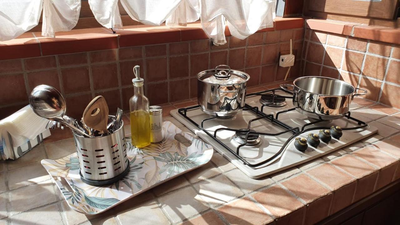 Casetta Delle Mimose Изола деле Фемине Екстериор снимка