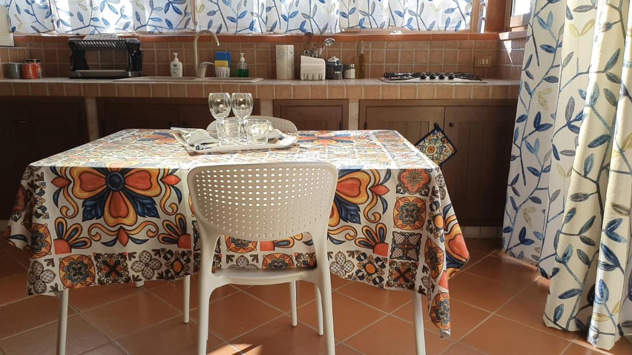 Casetta Delle Mimose Изола деле Фемине Екстериор снимка